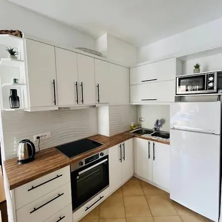Modern Studio Апартаменты *